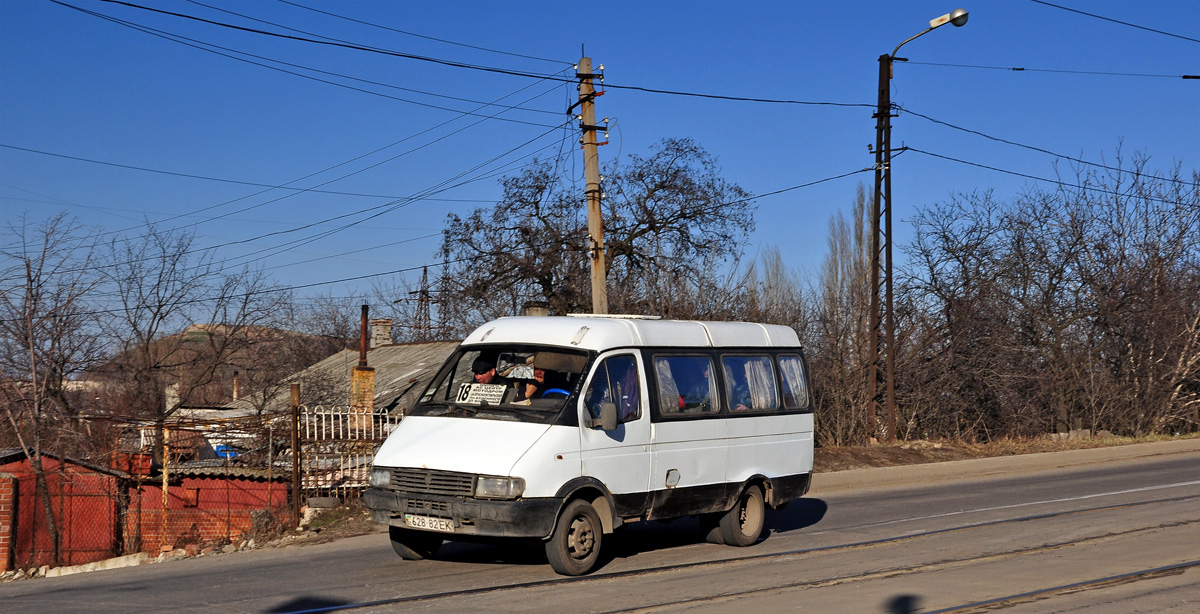 Donetsk, GAZ-2705 No. 628-82 ЕК