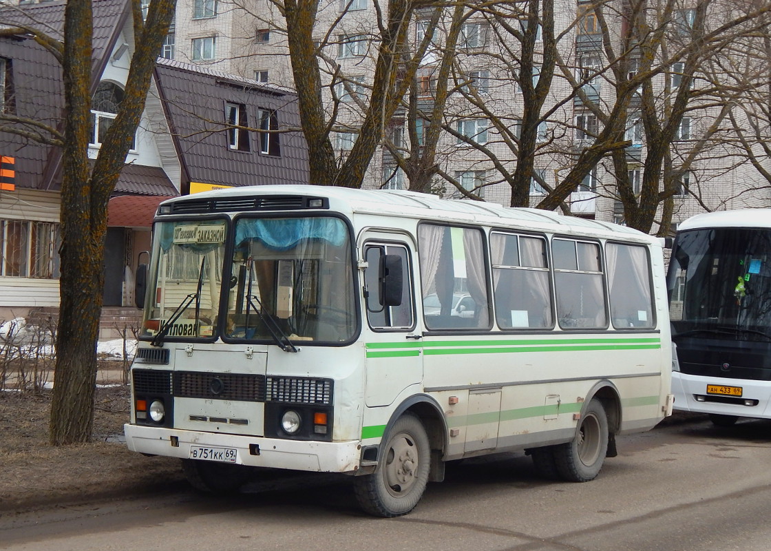 Udomlya, PAZ-3205-110 (32050R) nr. В 751 КК 69