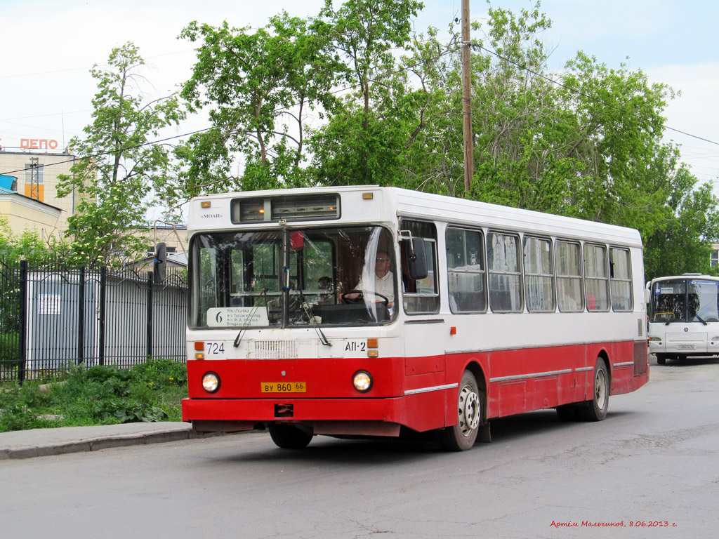 Ekaterinburg, LiAZ-5256.00 č. 724
