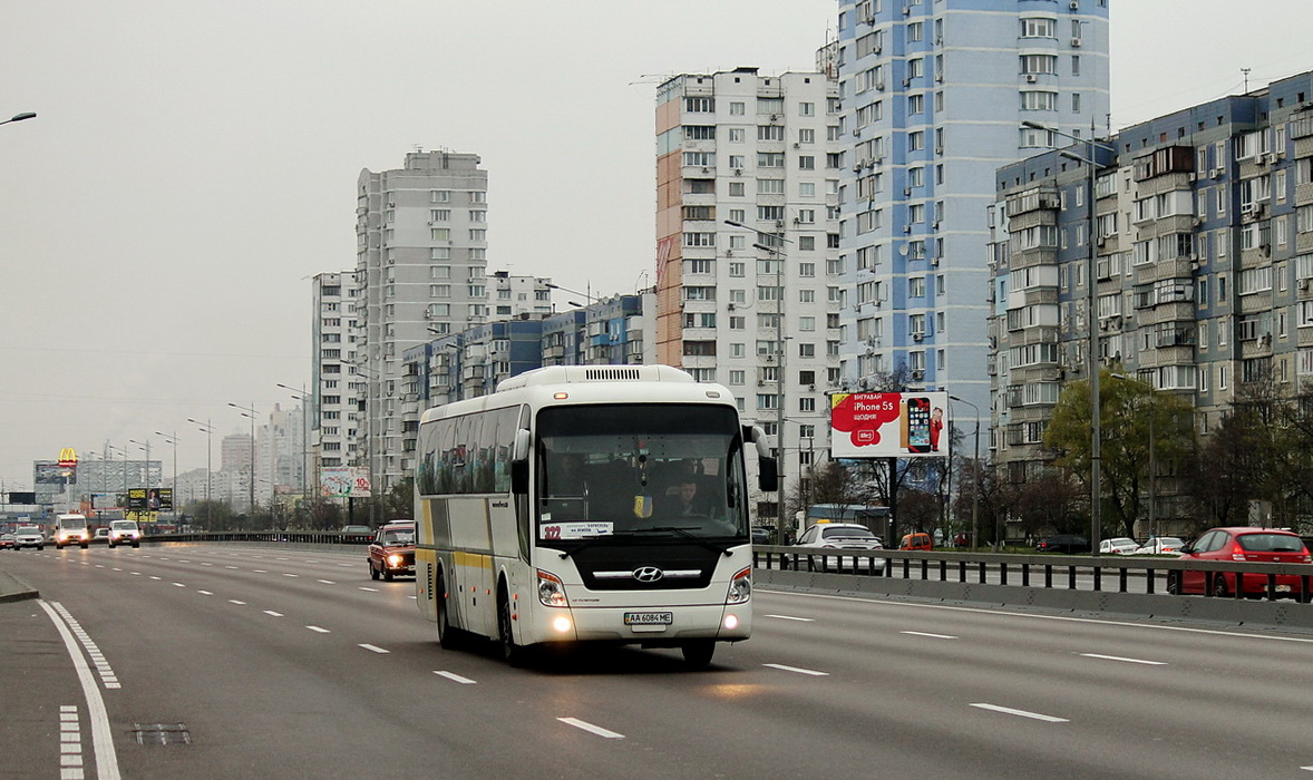 Бориспіль, Hyundai Universe Express Noble № АА 6084 МЕ