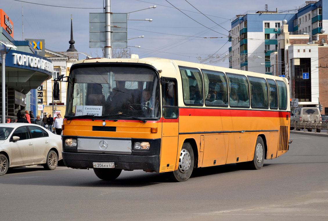 Смоленск, Mercedes-Benz O303-13KHP-L № Е 206 КХ 67