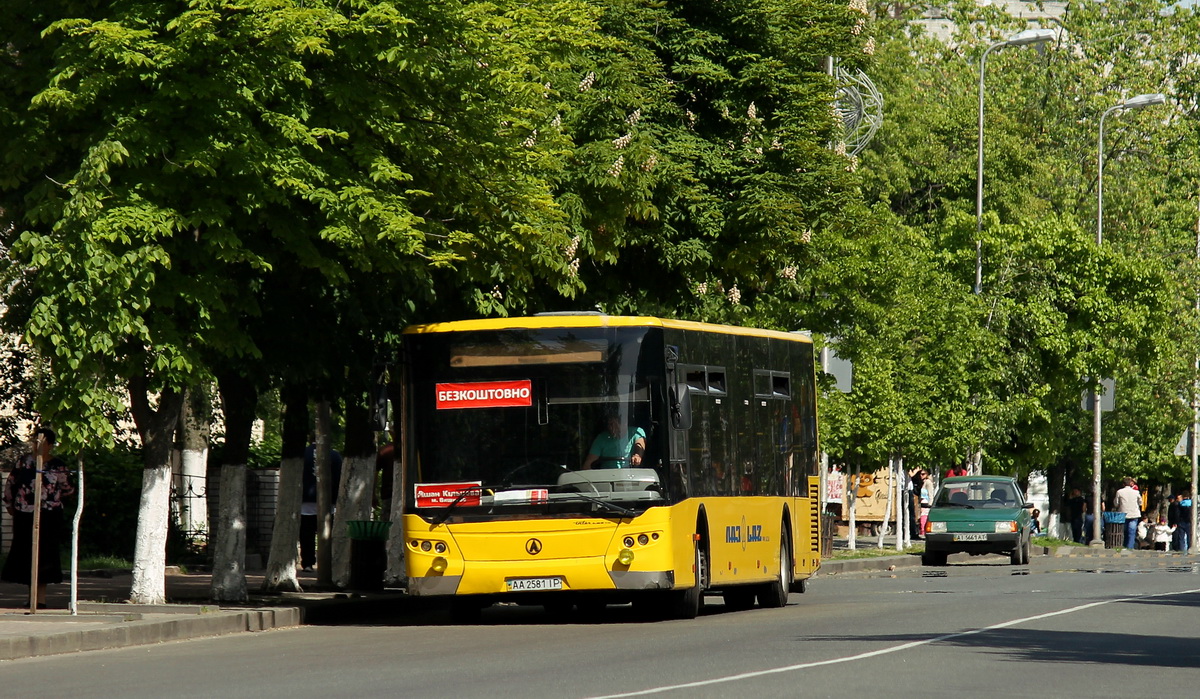 Kyiv, LAZ A191 InterLAZ 13.5LE # 7559