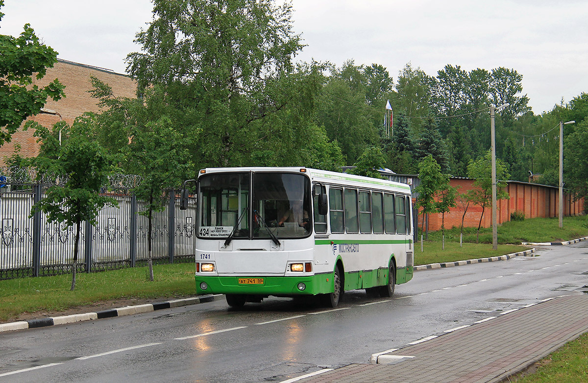 Khimki, LiAZ-5256.25 # 1741