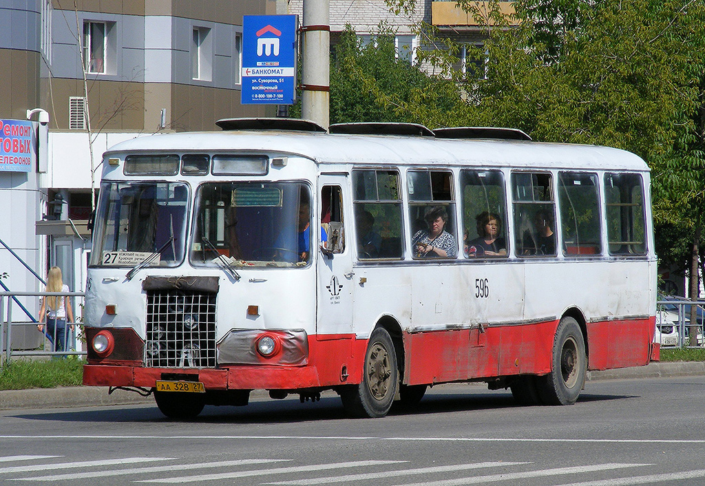Habarovsk, LiAZ-677М č. 596