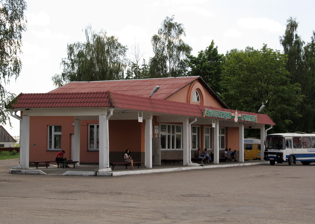 Bus terminals, bus stations, bus ticket office, bus shelters; Kamianets — Miscellaneous photos
