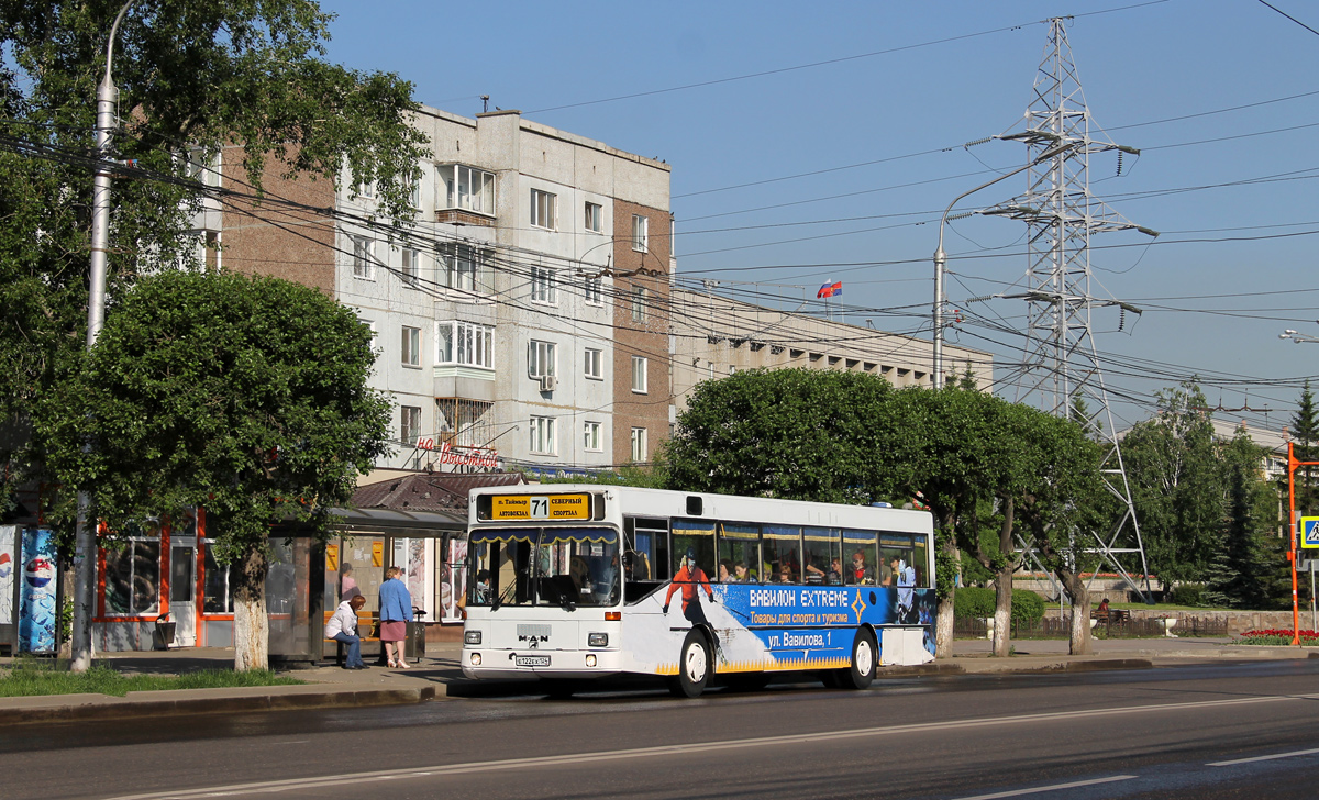 Krasnoyarsk, MAN SL202 # Е 122 ЕХ 124