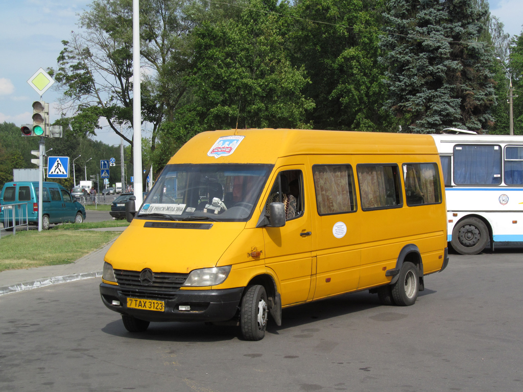 Minsk, Mercedes-Benz Sprinter 411CDI № 044075