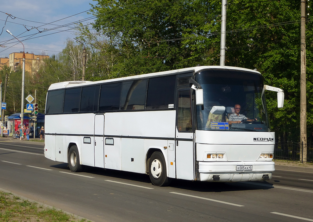 Козельск, Neoplan N316SHD Transliner # К 005 КА 40
