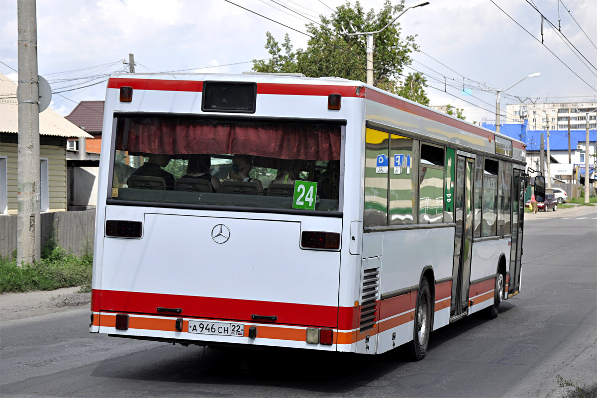 Barnaul, Mercedes-Benz O405N2 Nr. А 946 СН 22