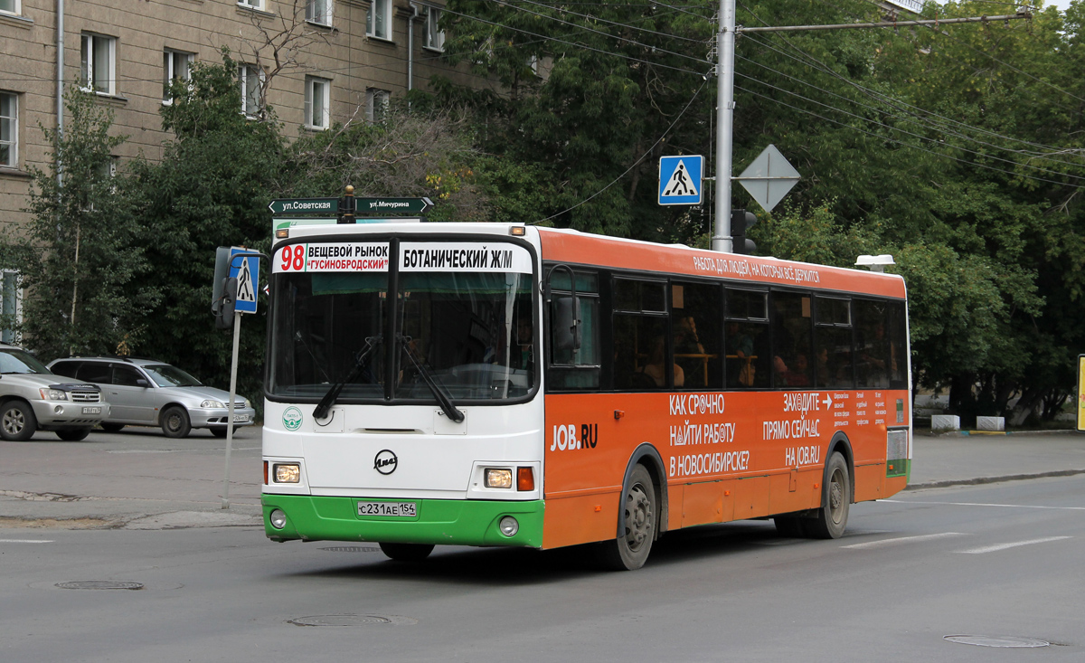 Novosibirsk, LiAZ-5256.36 č. С 231 АЕ 154