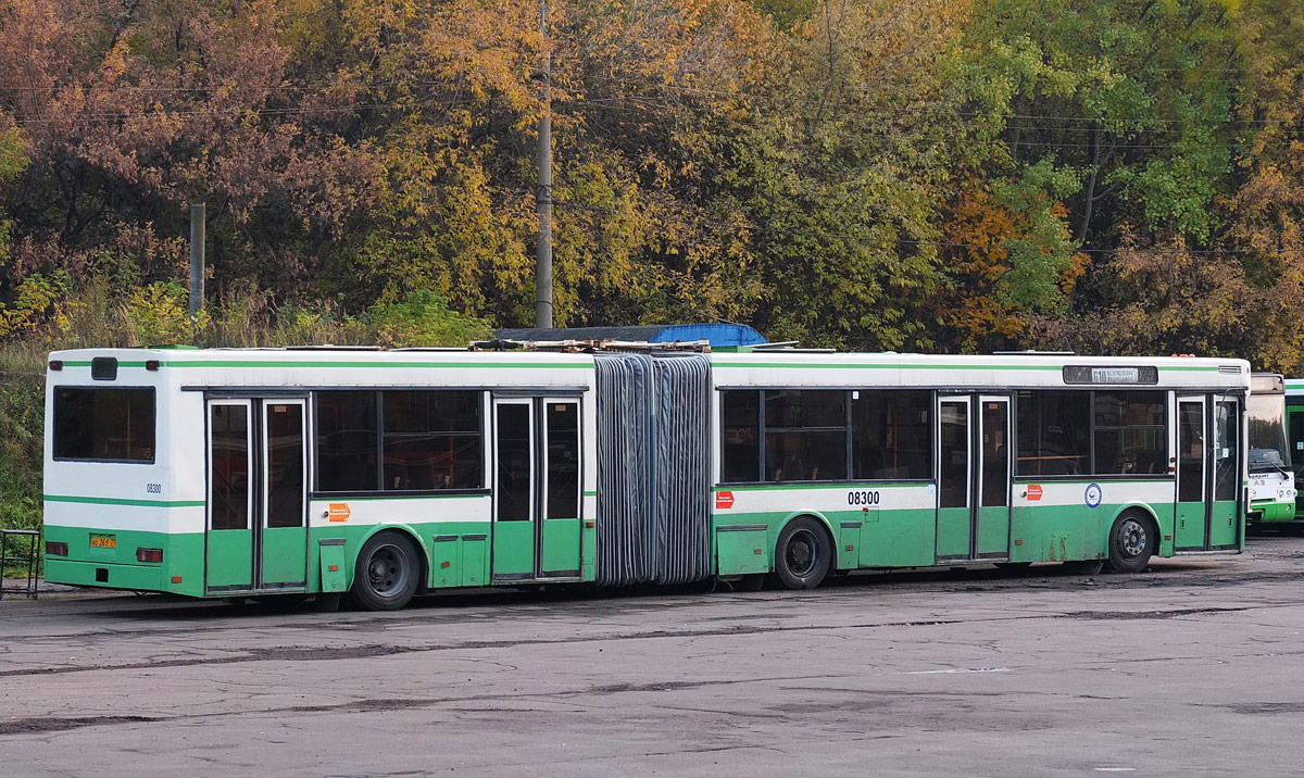 Moscow, MAZ-105.060 # 08300