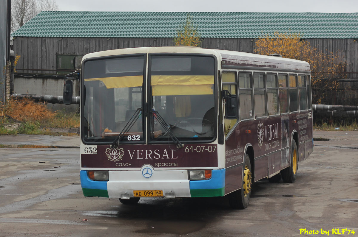 Pskov, Mercedes-Benz O345 # 632