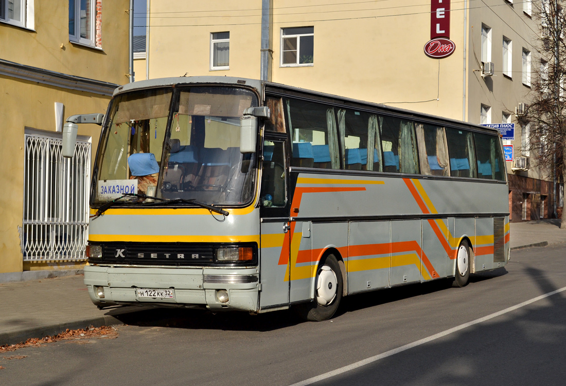 Kaluga, Setra S215HD č. Н 122 КК 32