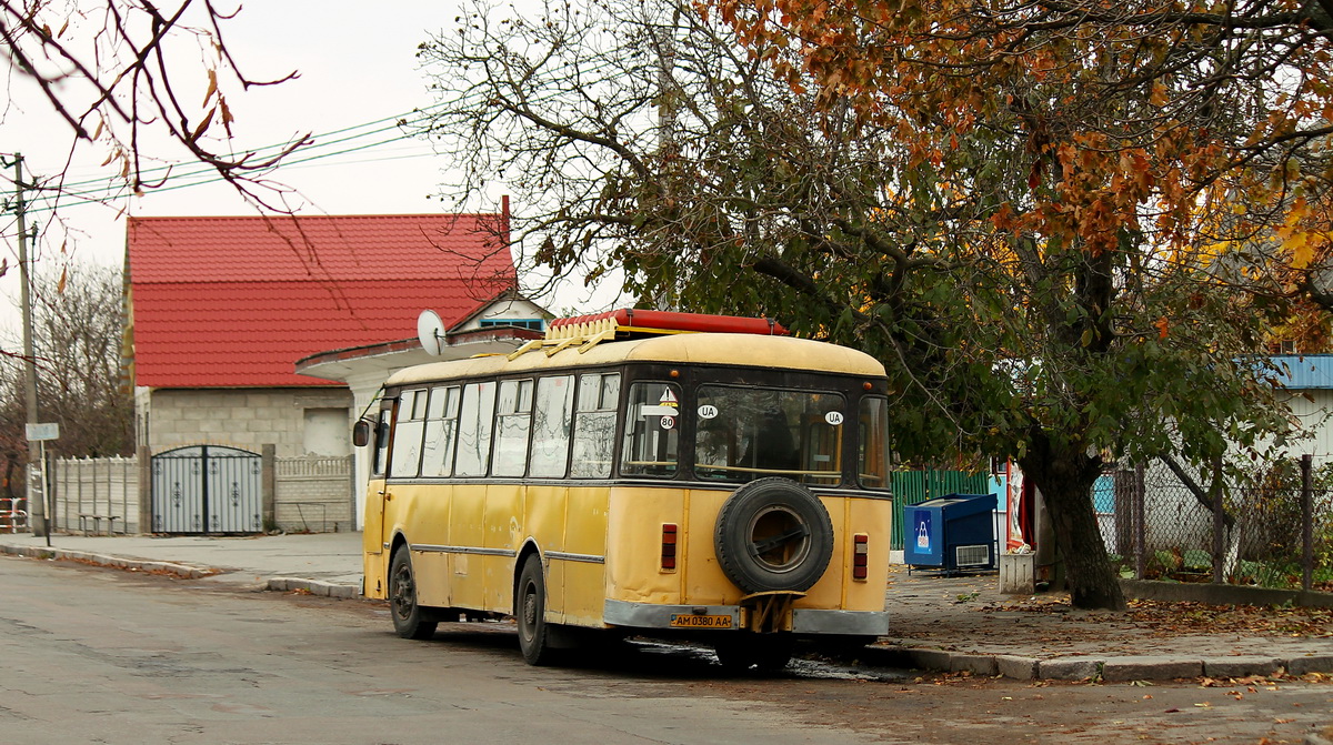 Novohrad-Volynskyi, LiAZ-677М nr. АМ 0380 АА