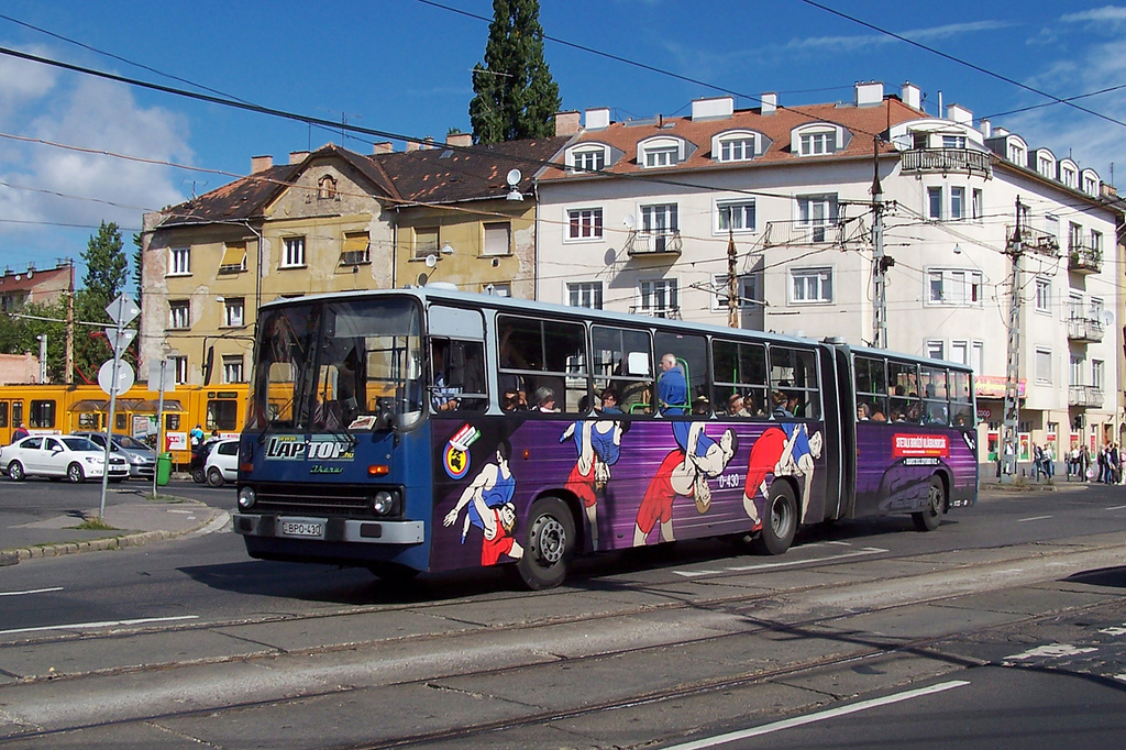 Budapešť, Ikarus 280.40A č. 04-30