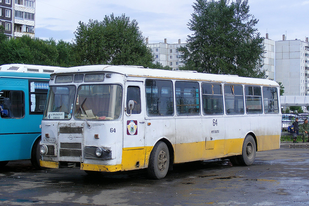 Komsomolsk-on-Amur, LiAZ-677М # 64