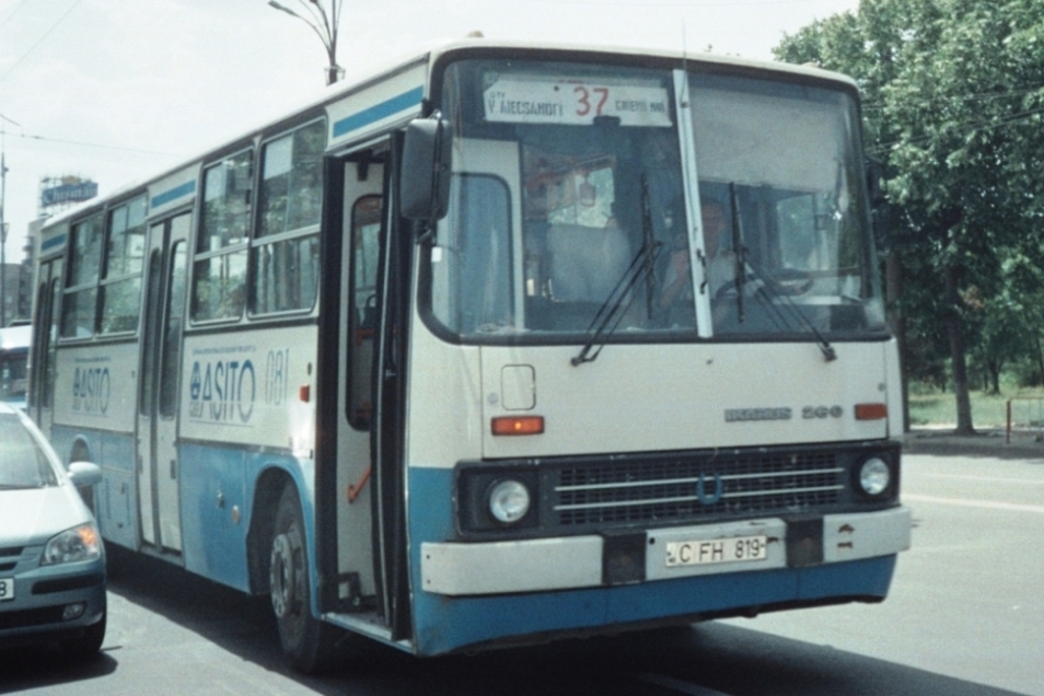 Chisinau, Ikarus 260.50 # 081