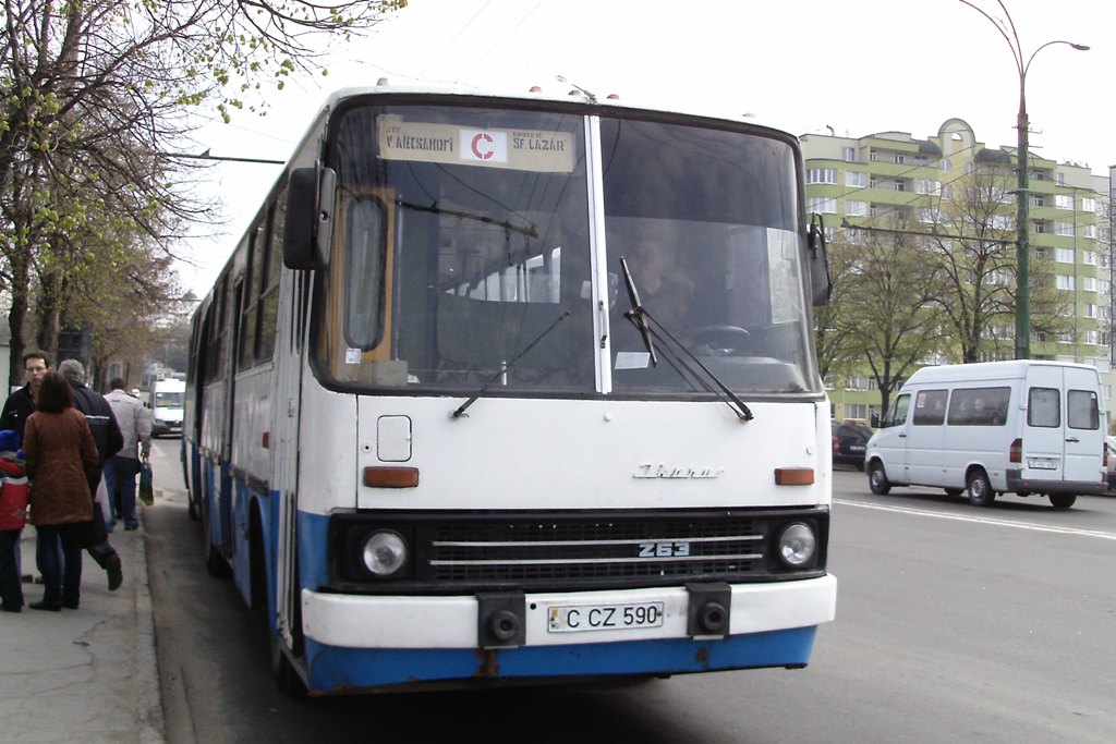 Chisinau, Ikarus 280.33 # 057