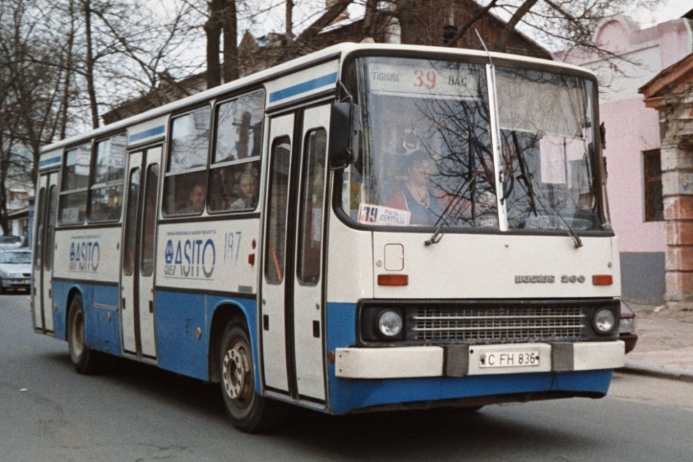 Chisinau, Ikarus 260.50 # 187