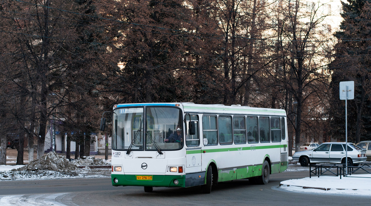 Chelyabinsk, LiAZ-5256.45 č. 182