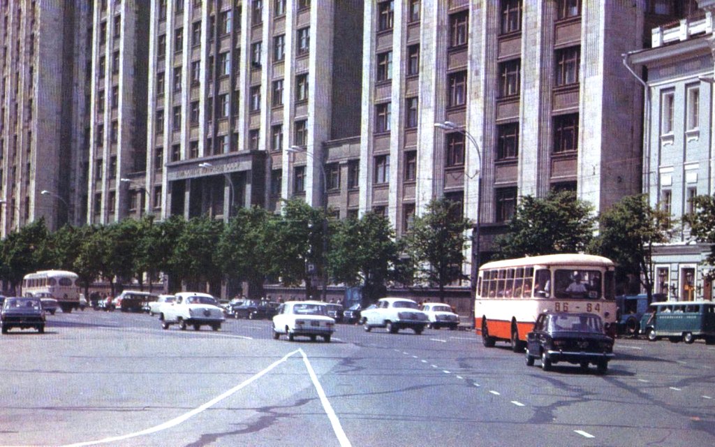 Moscow, LiAZ-677 nr. 86-84 ММА; Moscow — Old photos