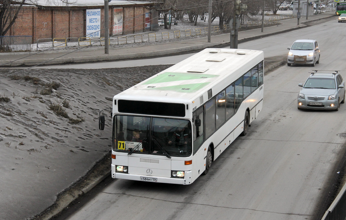Krasnoyarsk, Mercedes-Benz O405N2 No. С 584 МТ 124
