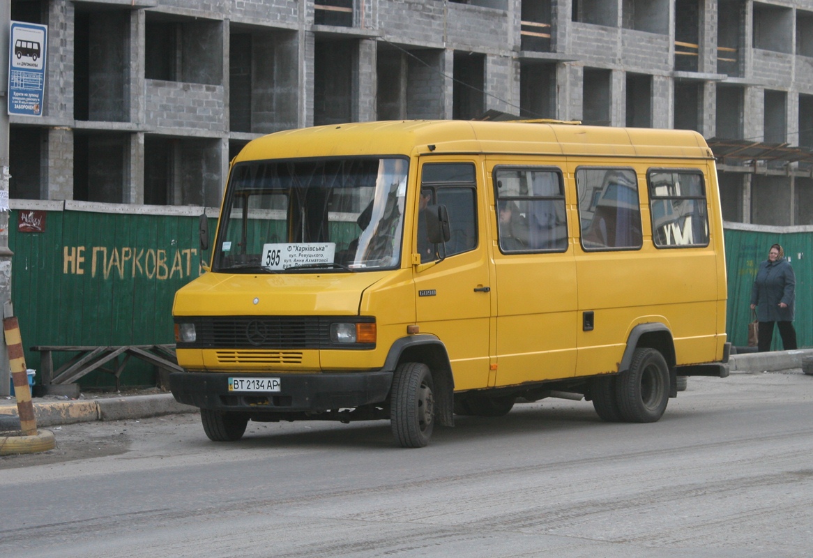 Kyiv, Mercedes-Benz T2 609D nr. ВТ 2134 АР