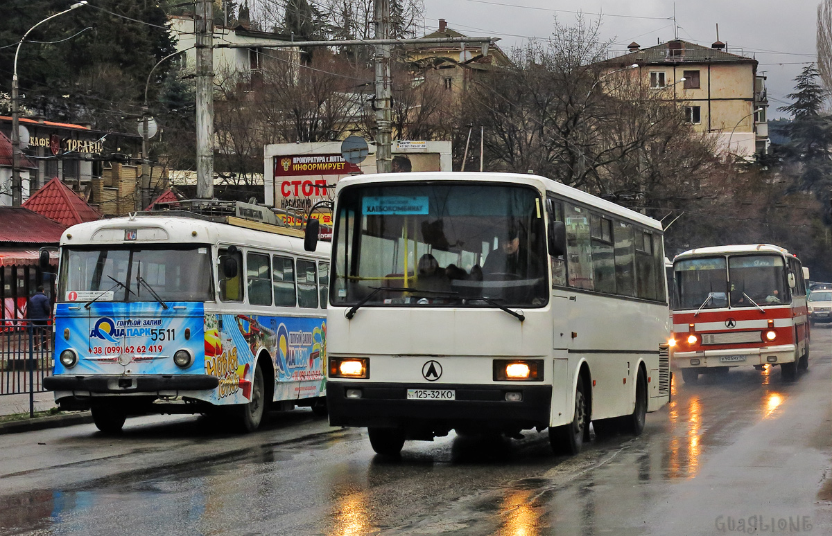 Yalta, LAZ А1414 "Лайнер-9" № 125-32 КО