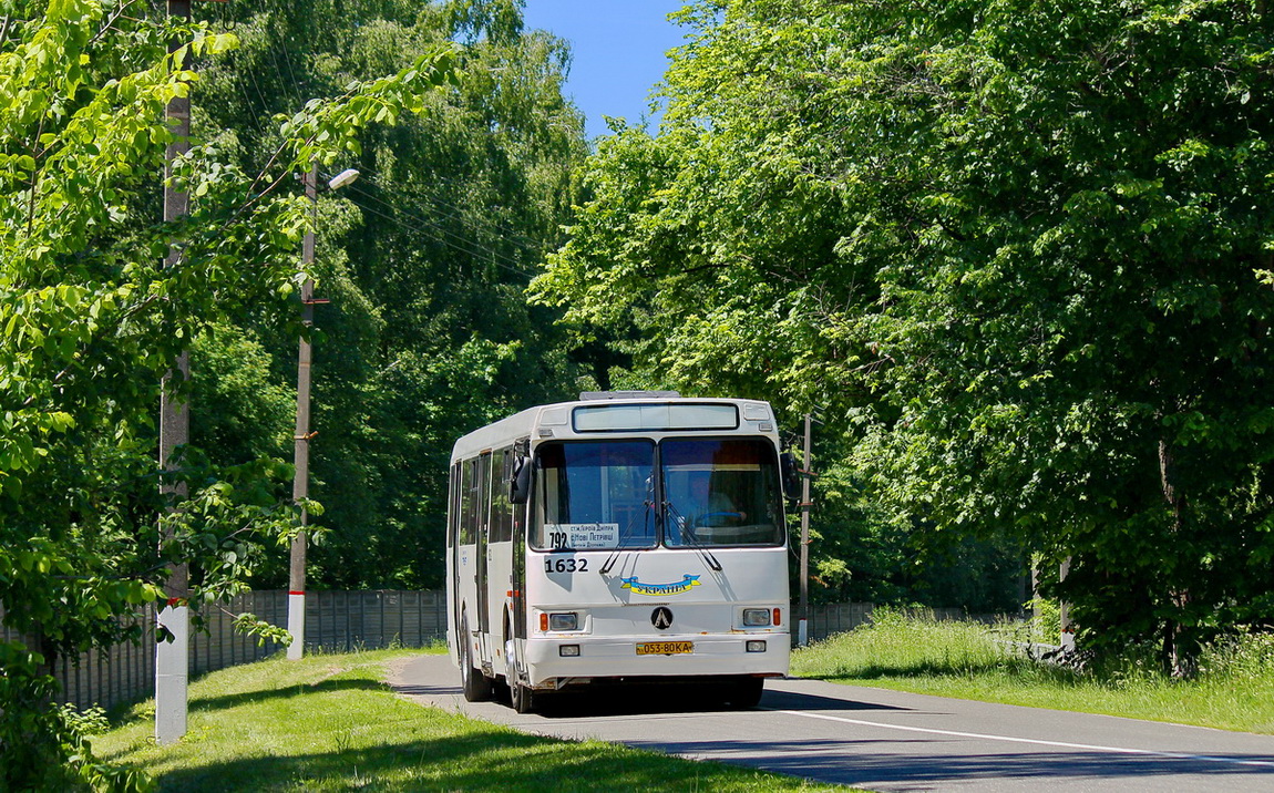 Kyiv, LAZ-525270 # 1632