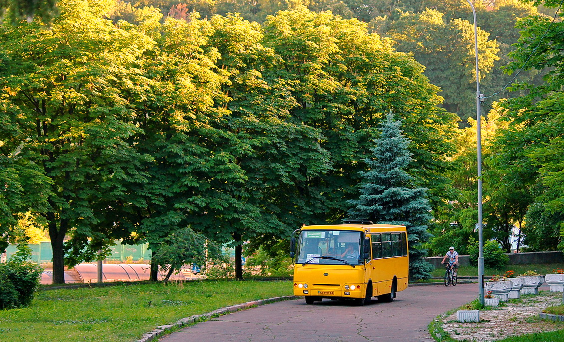 Kyiv, Bogdan A09202 (LuAZ) # 5160