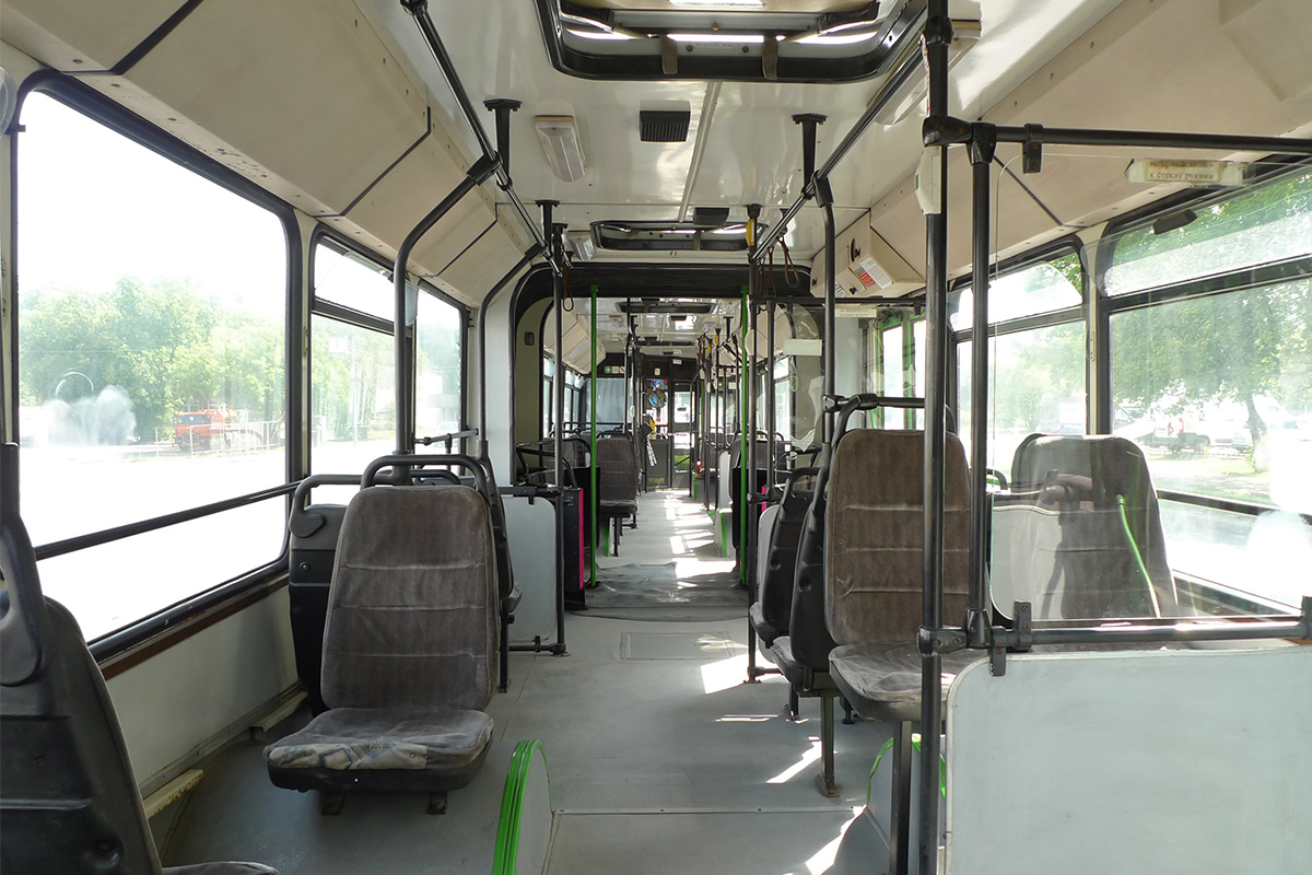 Moscow, Ikarus 435.17A # 01399