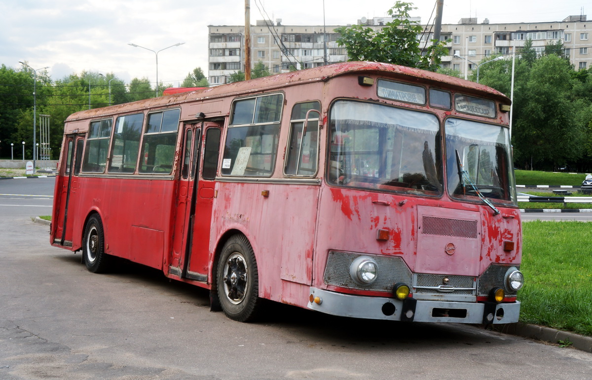 Moscow, LiAZ-677М # М 004 УР 197