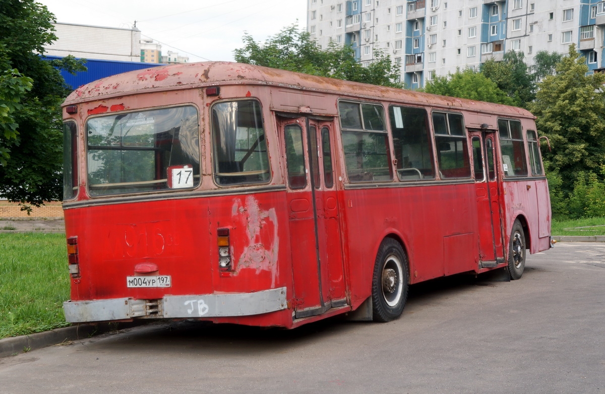 Moscow, LiAZ-677М # М 004 УР 197