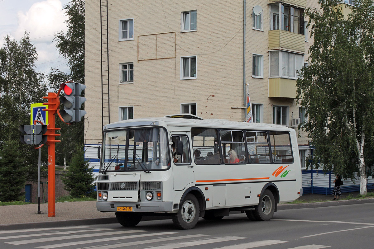Anzhero-Sudzhensk, PAZ-32054 (40, K0, H0, L0) # АС 442 42