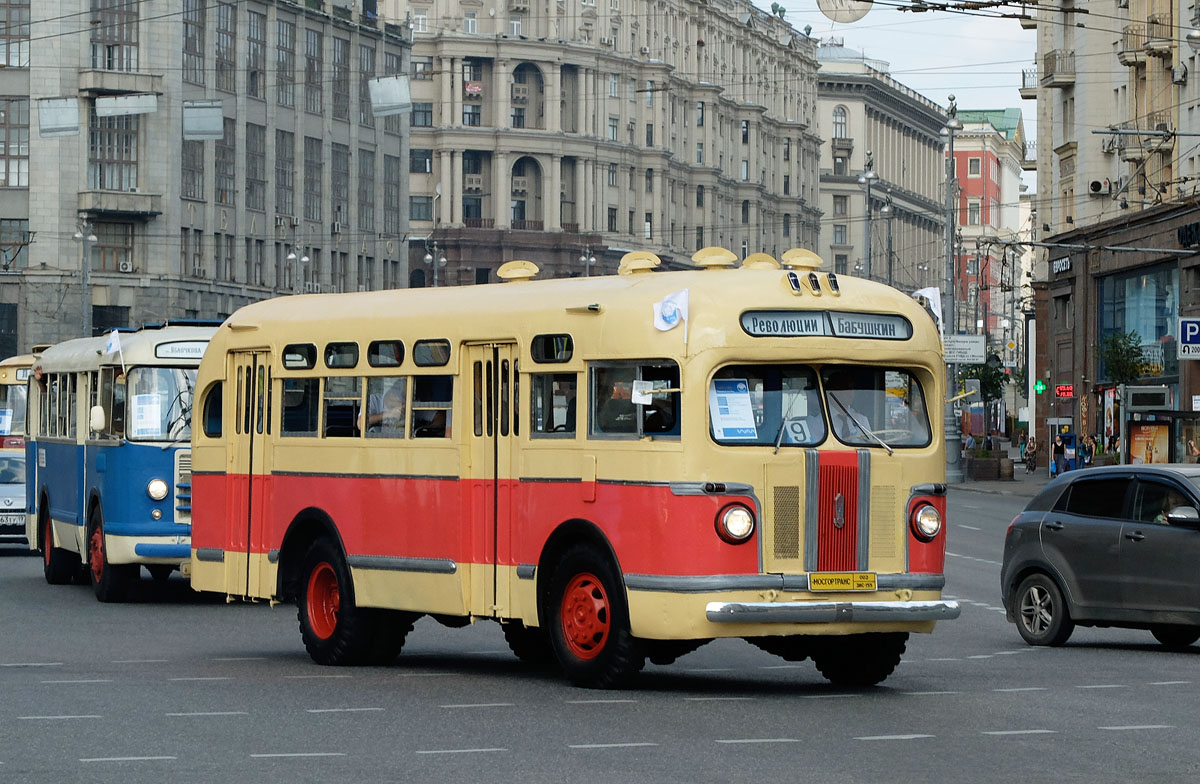 Москва, ЗиС-155 № 002