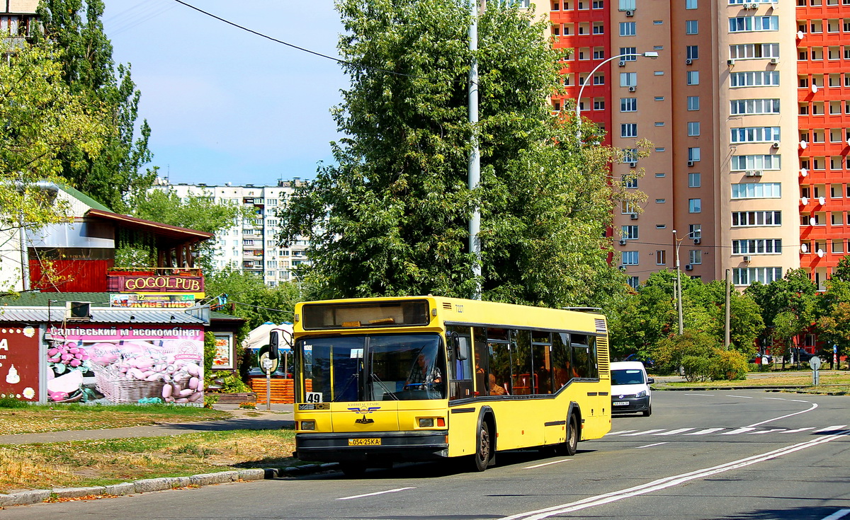 Kyiv, MAZ-103.061 # 7227