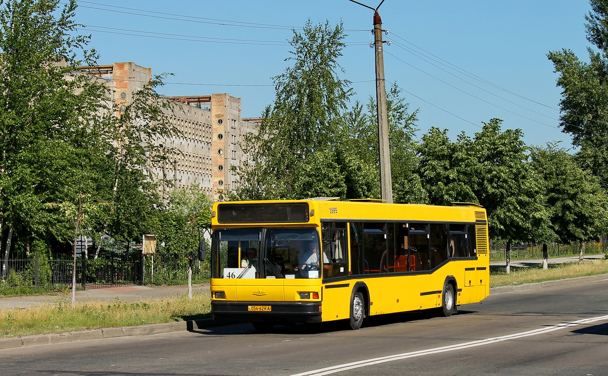 Киев, МАЗ-103.061 № 1695