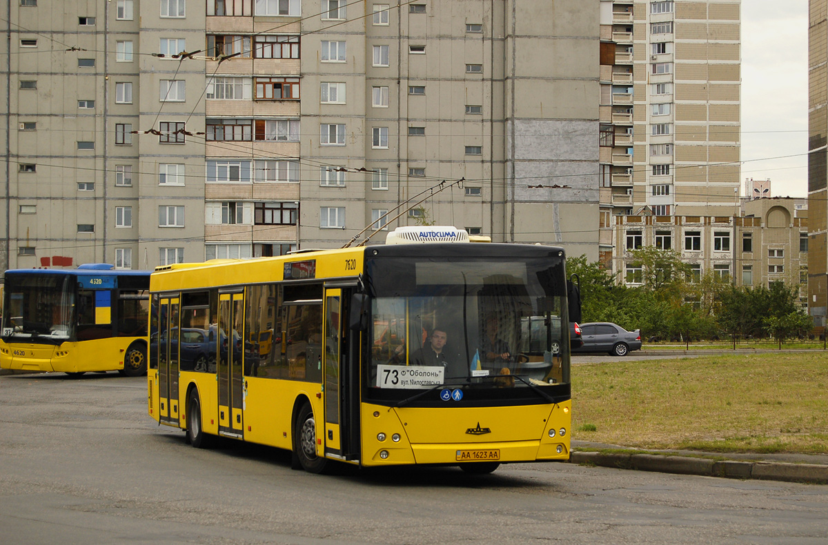 Kiew, MAZ-203.065 Nr. 7620