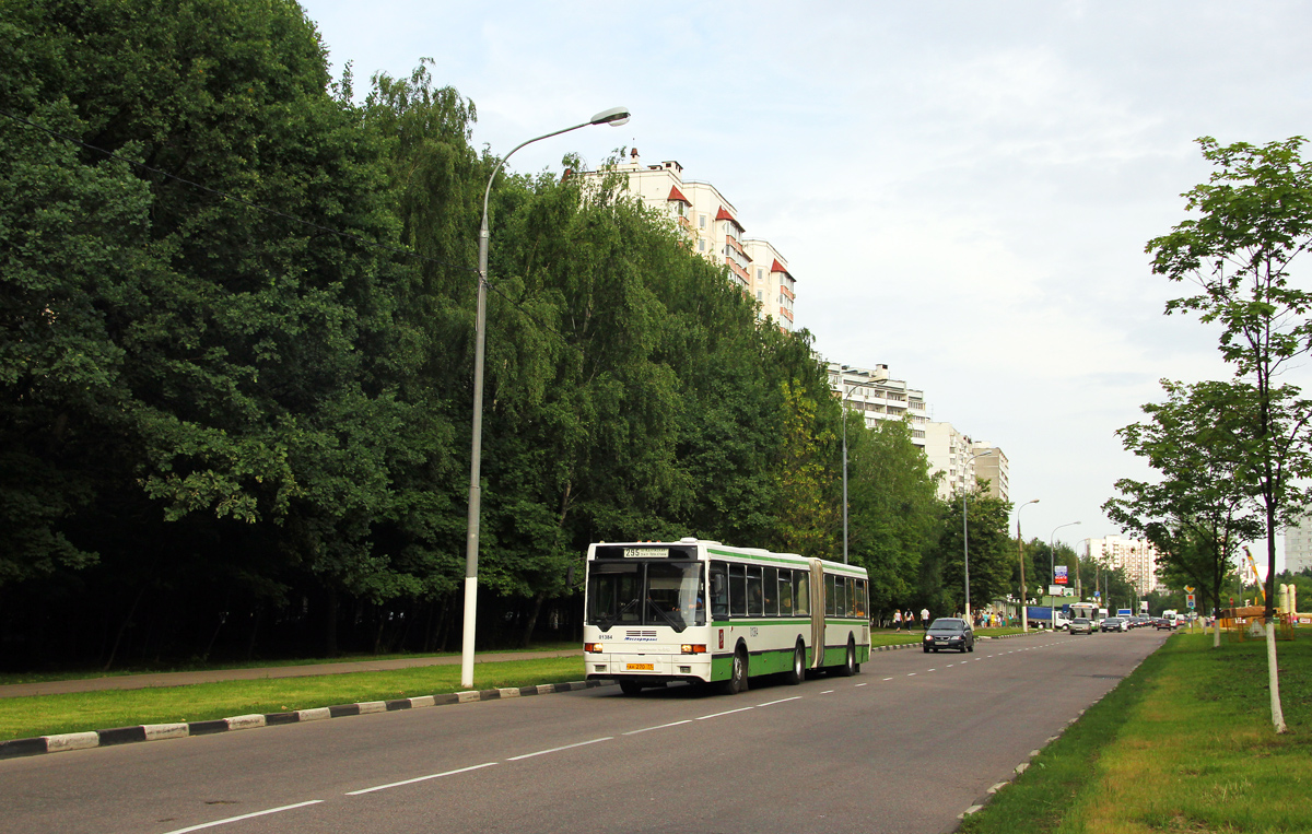 Moscow, Ikarus 435.17A # 01384