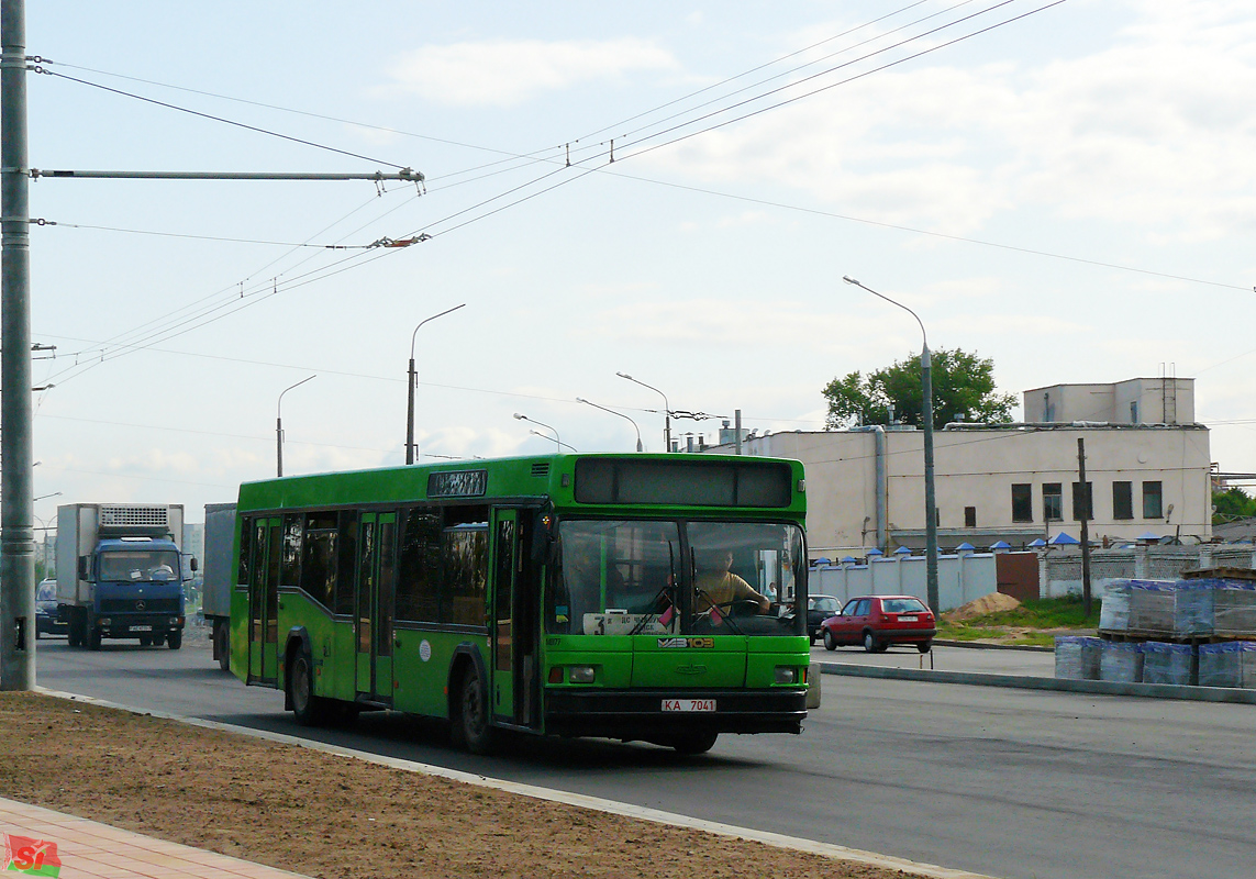 Minsk, MAZ-103.000 # 040177