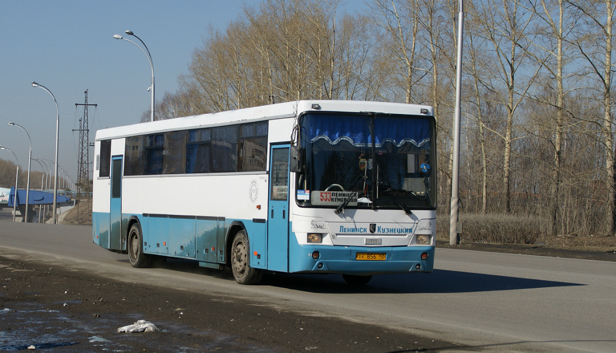 Leninsk-Kuznetsky, NefAZ-5299-10-08 (5299U0) # 692