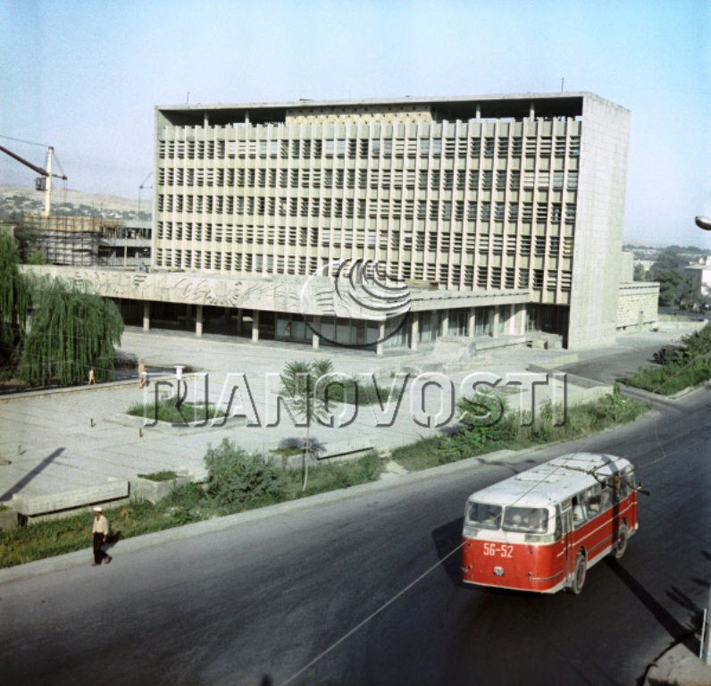 Ashgabat, LAZ-695М Nr. 56-52 АШ*