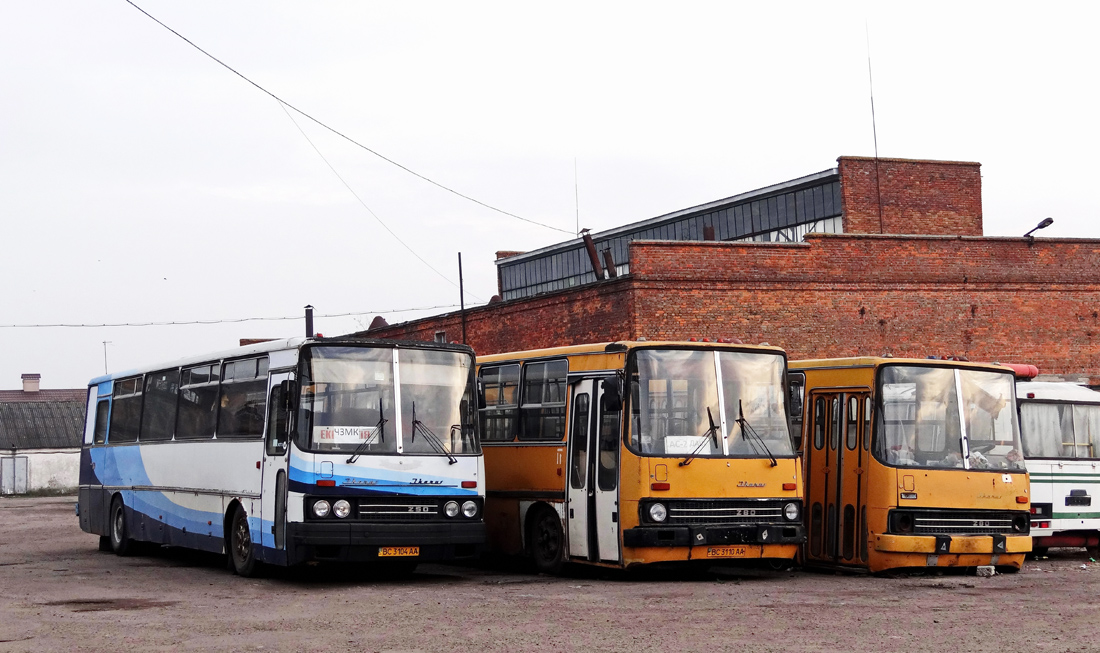 Chervonograd, Ikarus 250.58 # ВС 3104 АА; Chervonograd, Ikarus 280.64 # ВС 3110 АА; Chervonograd, Ikarus 280.33 # ВС 3109 АА