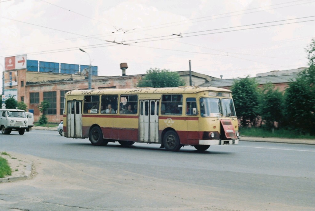 Izhevsk, LiAZ-677М № М 663 АА 18
