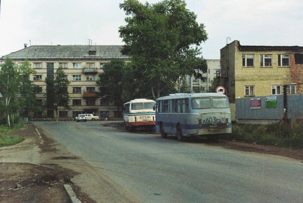 Izhevsk, LAZ-695Н # А 603 СВ 18
