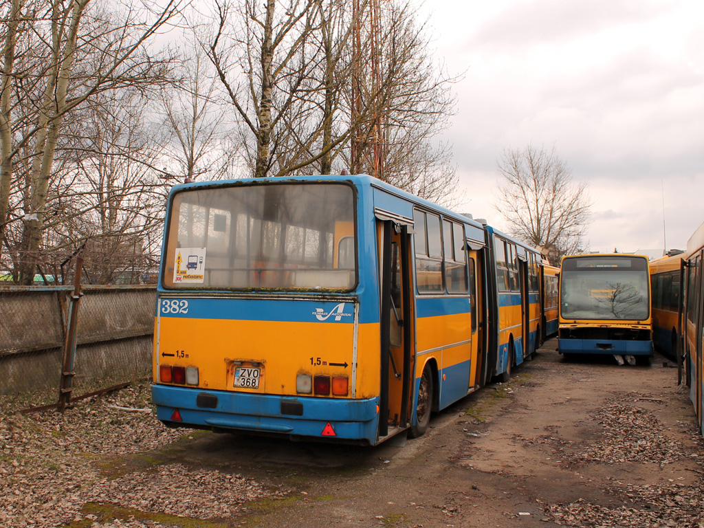 Vilnius, Ikarus 280.64 # 382