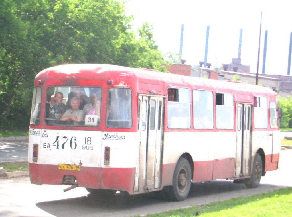 Ischewsk, LiAZ-677М Nr. ЕА 476 18