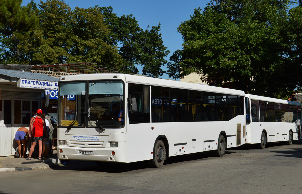 Геленджик, NefAZ-5299-10-32 (5299CS) № Х 569 УК 93