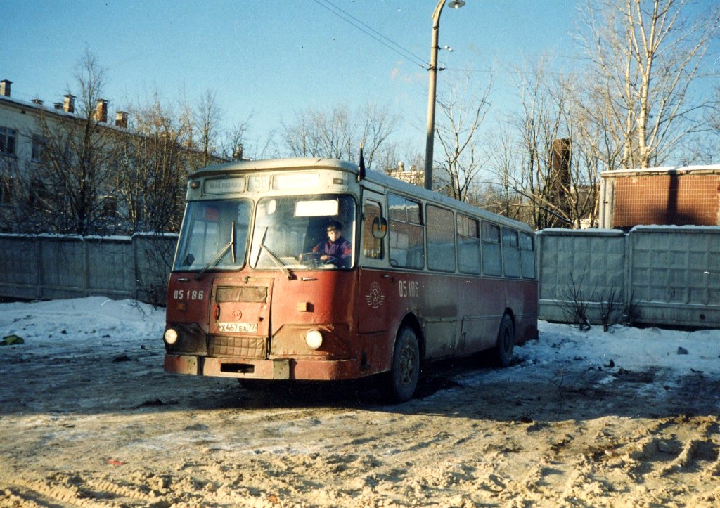 Масква, ЛиАЗ-677М № 05186