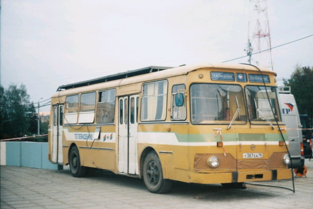 Izhevsk, LiAZ-677М # У 387 ЕА 18